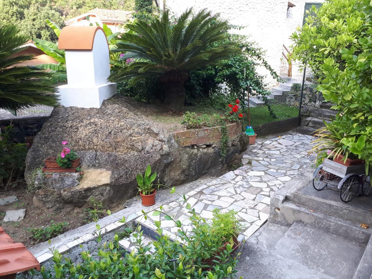 Ai Tre Limoni Varazze Exterior photo